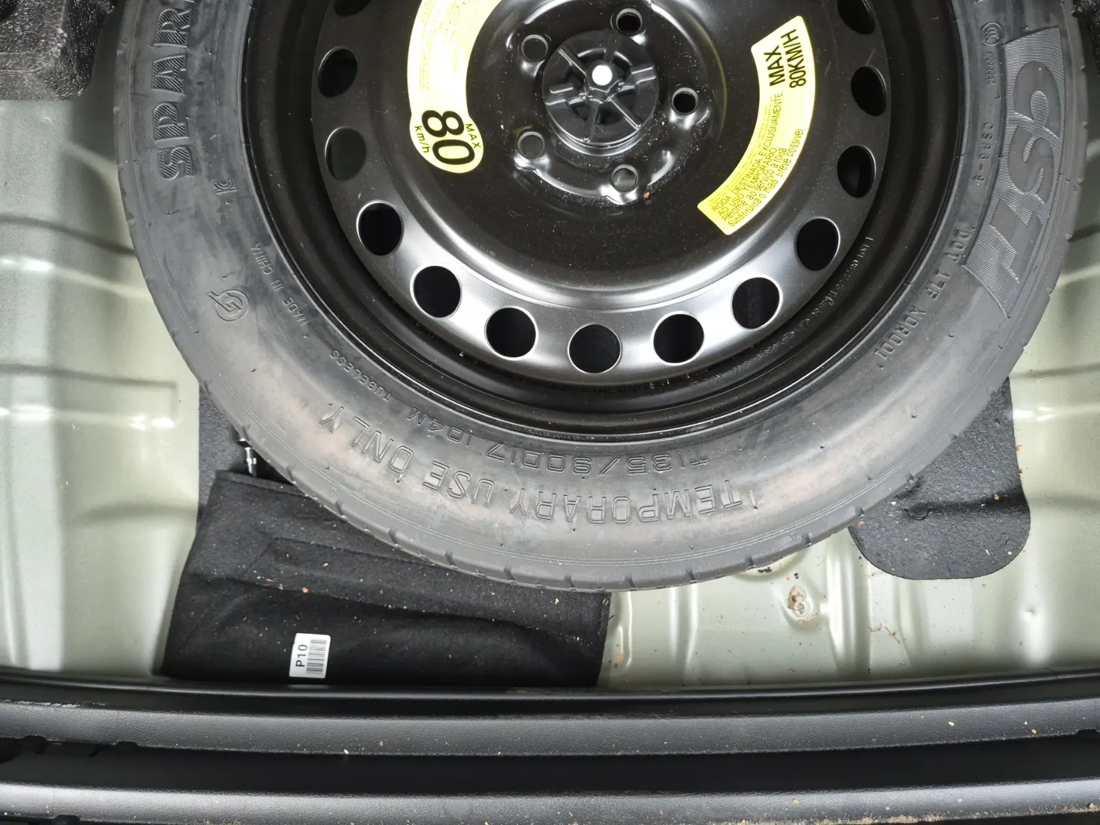 Spare Tire & Wheel Photo