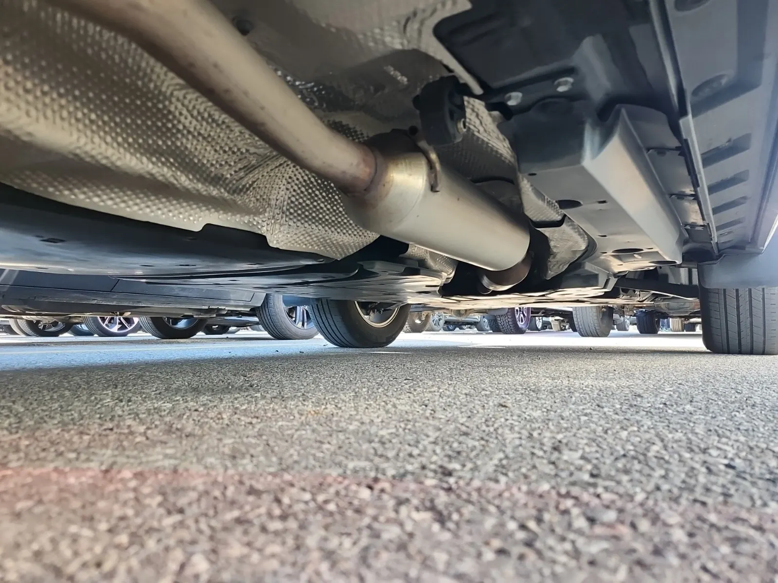 Undercarriage - Passenger Photo