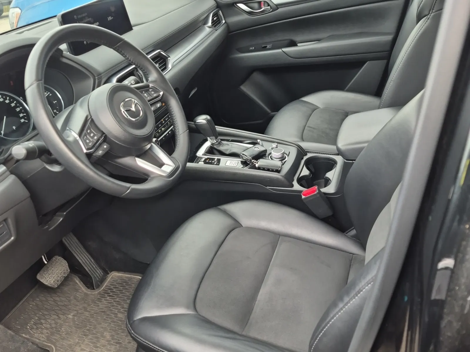 Front Interior Photo