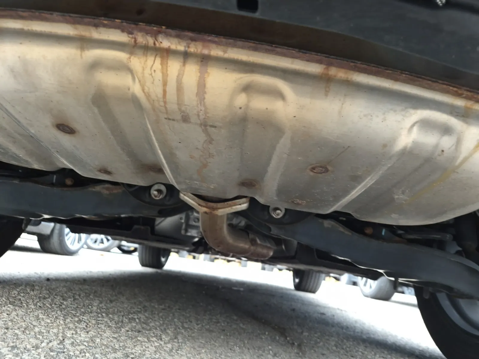 Undercarriage - Rear Photo