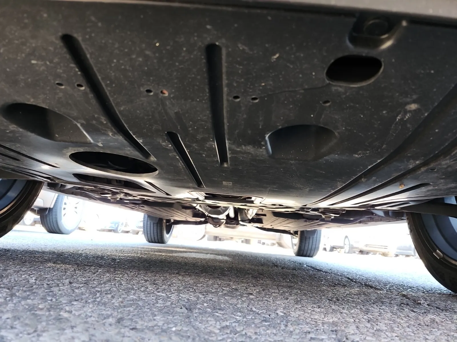 Undercarriage - Front Photo