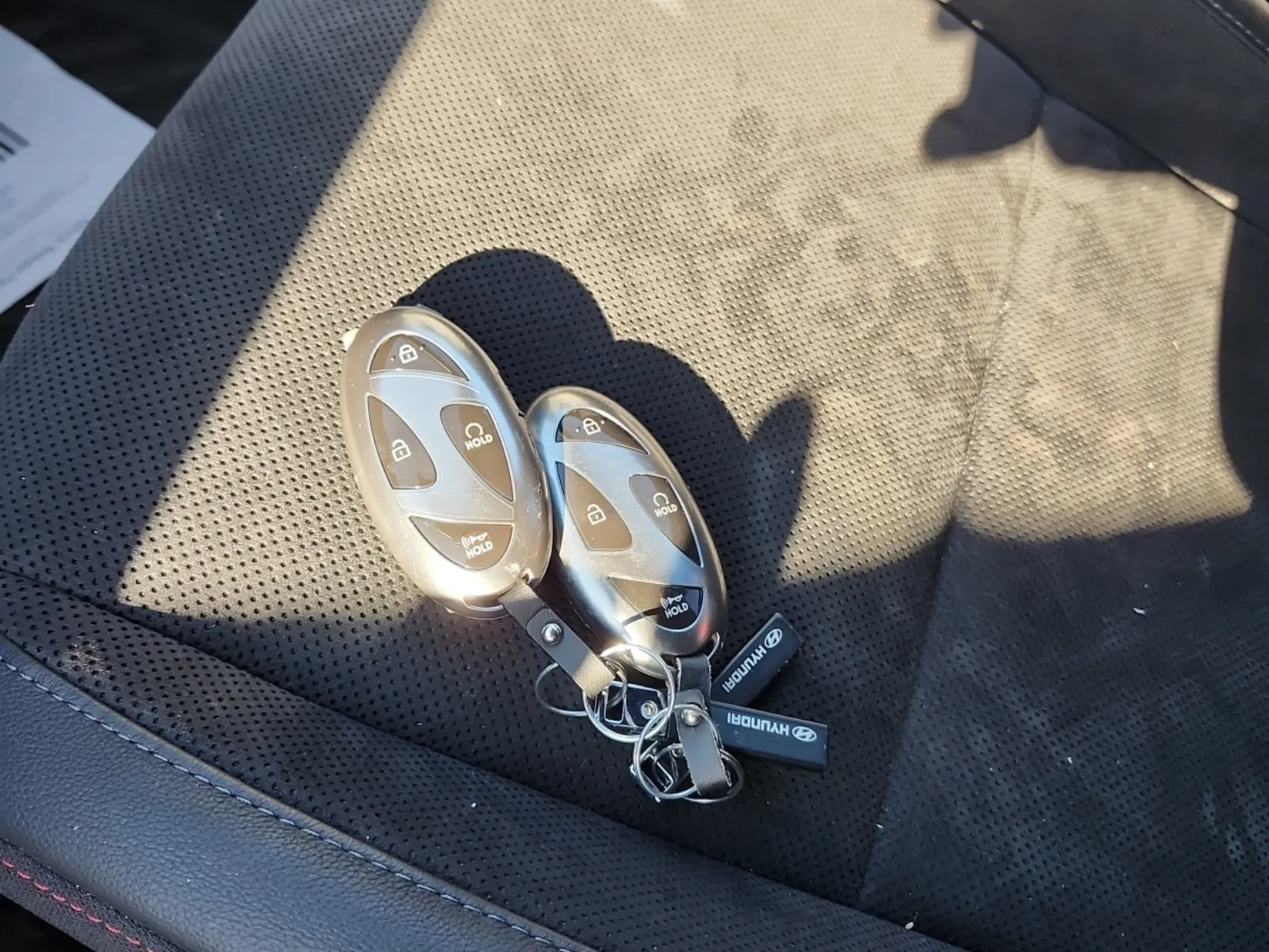 Keys/Fobs/Manual Photo