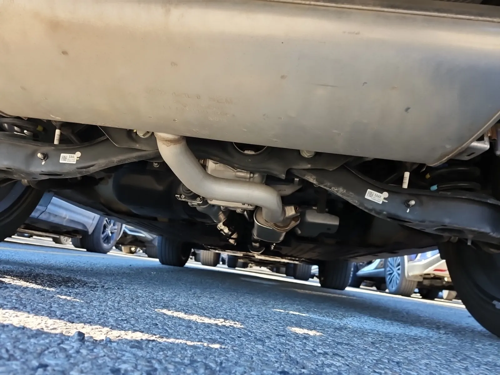 Undercarriage - Rear Photo