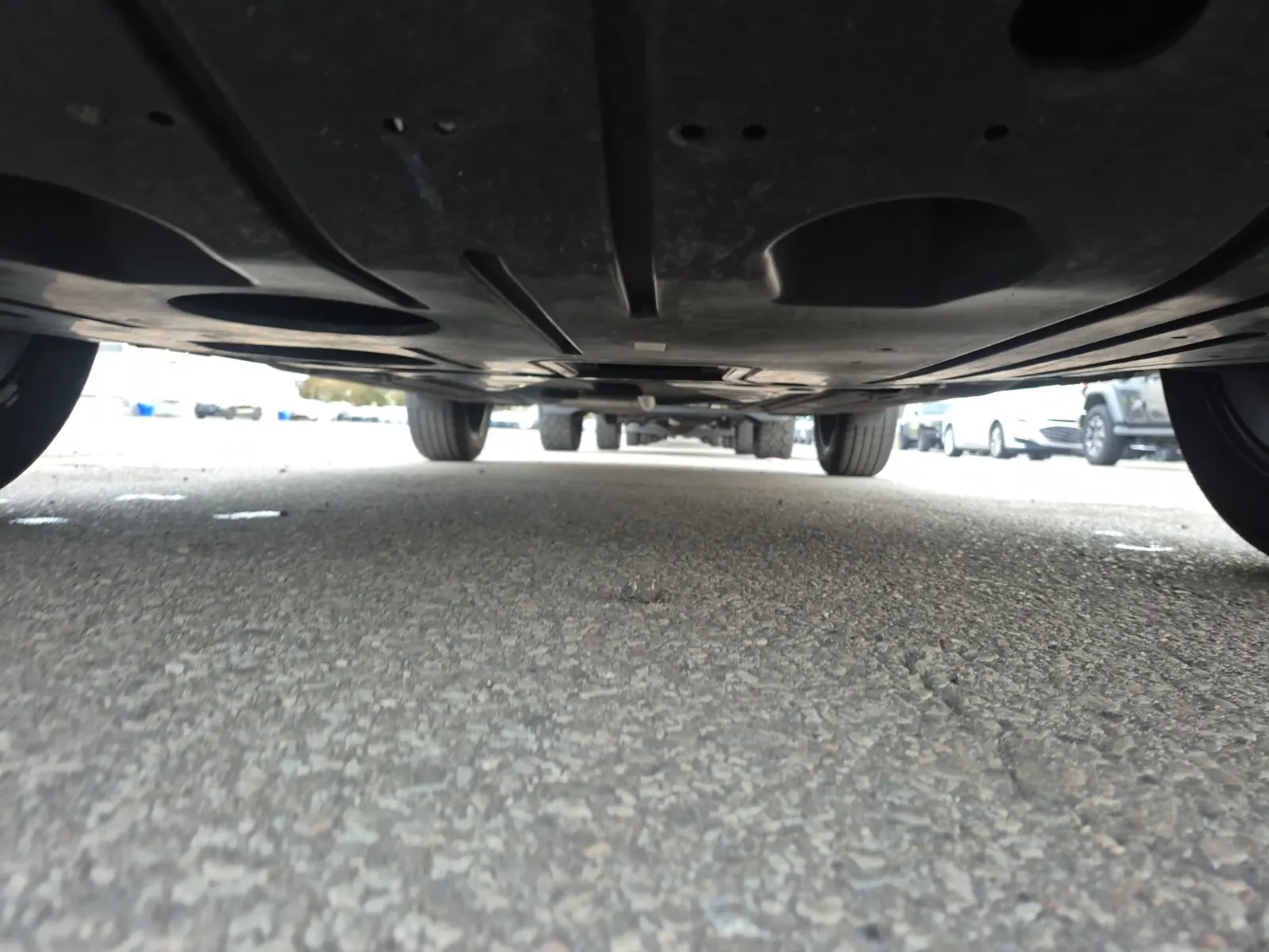 Undercarriage - Front Photo