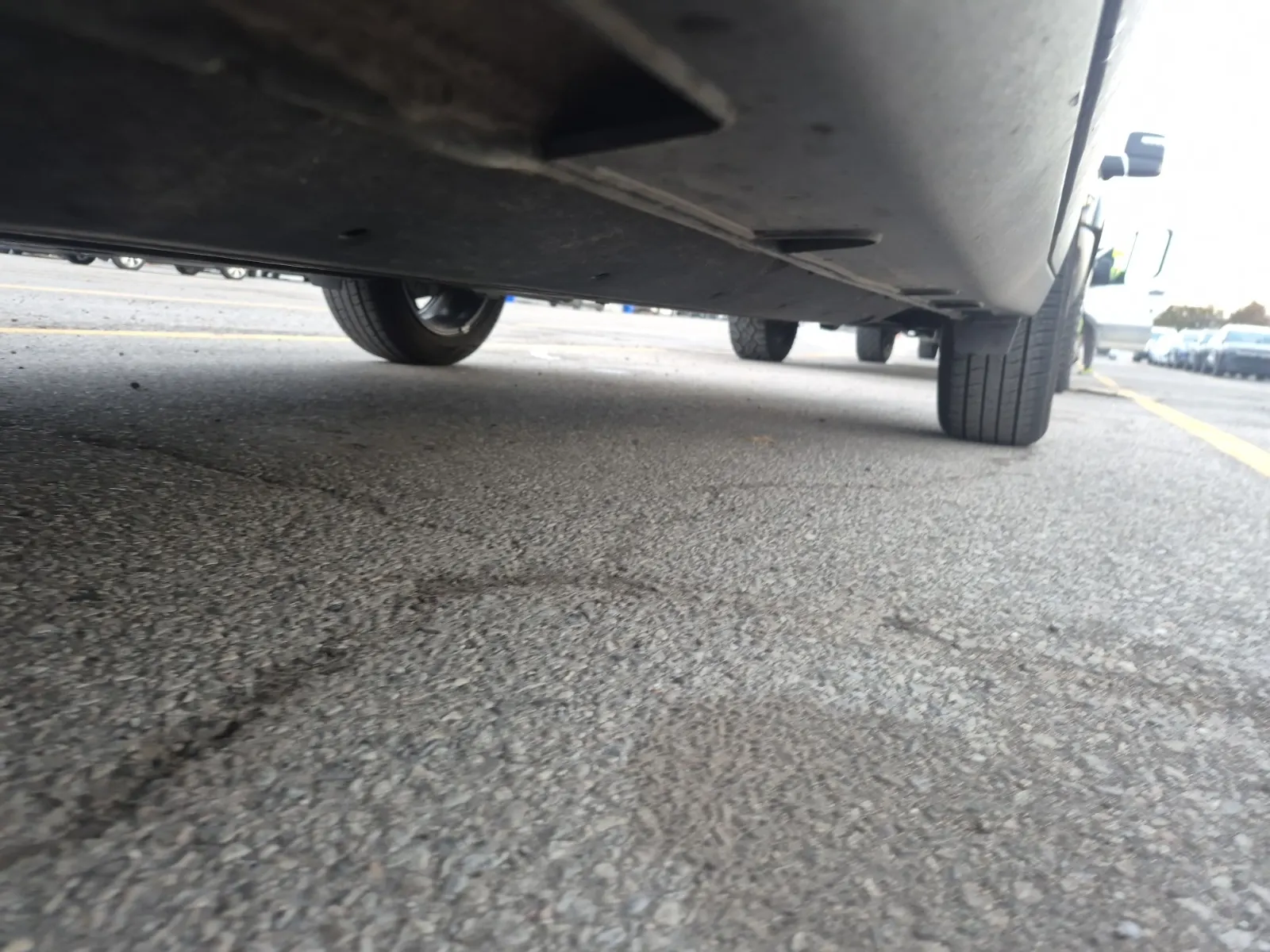 Undercarriage - Driver Photo