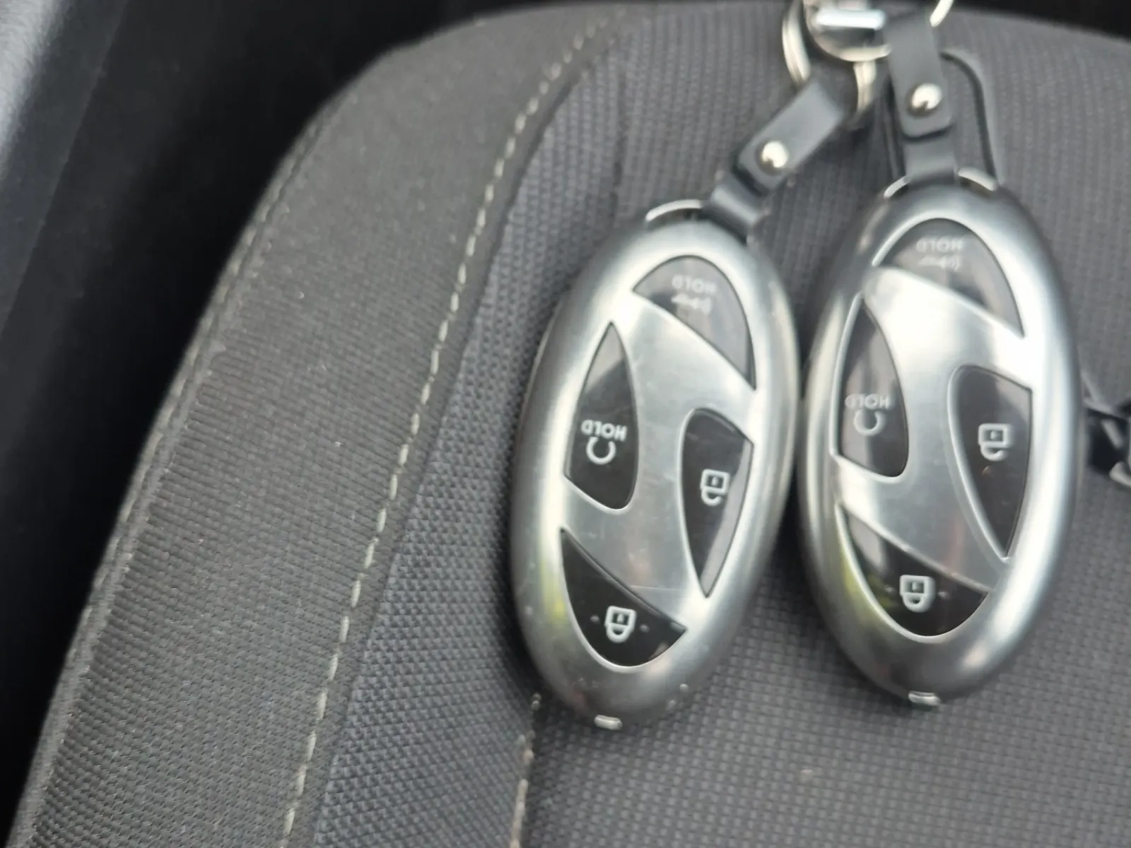 Keys/Fobs/Manual Photo