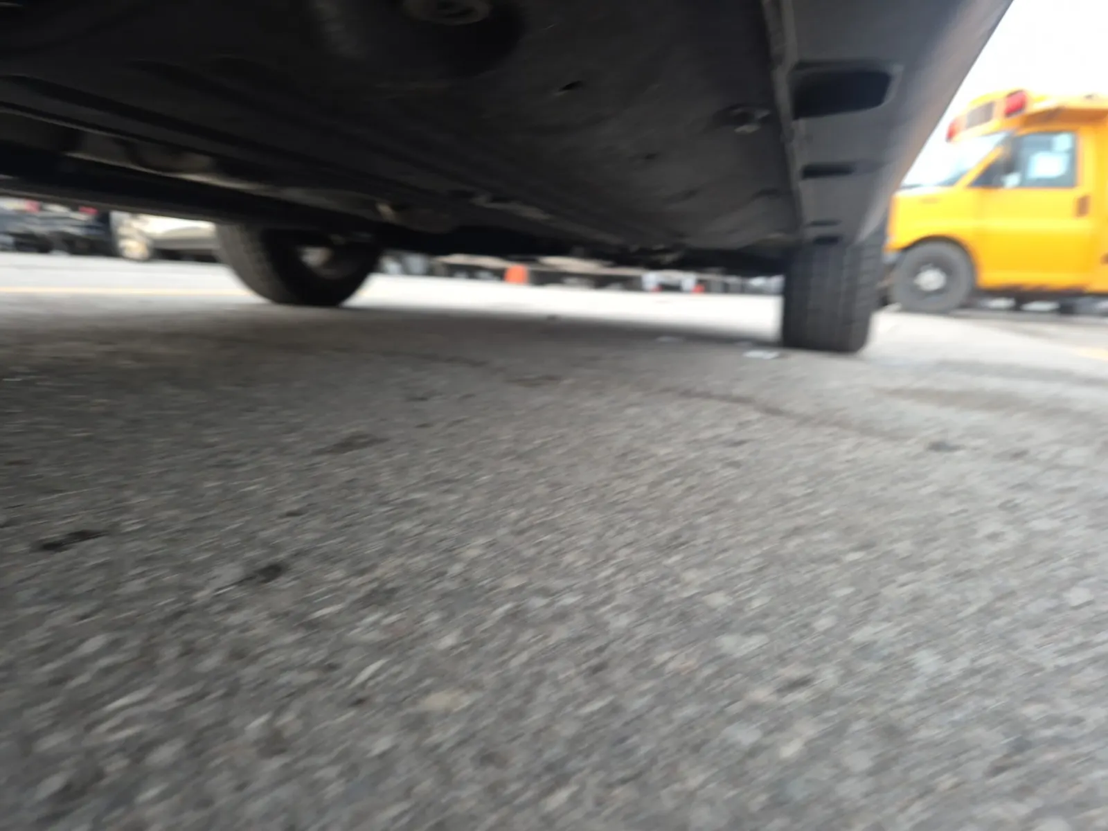 Undercarriage - Passenger Photo
