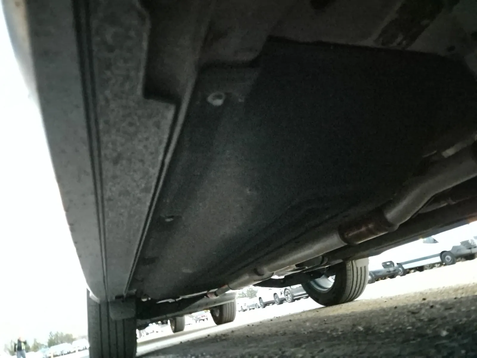 Undercarriage - Passenger Photo