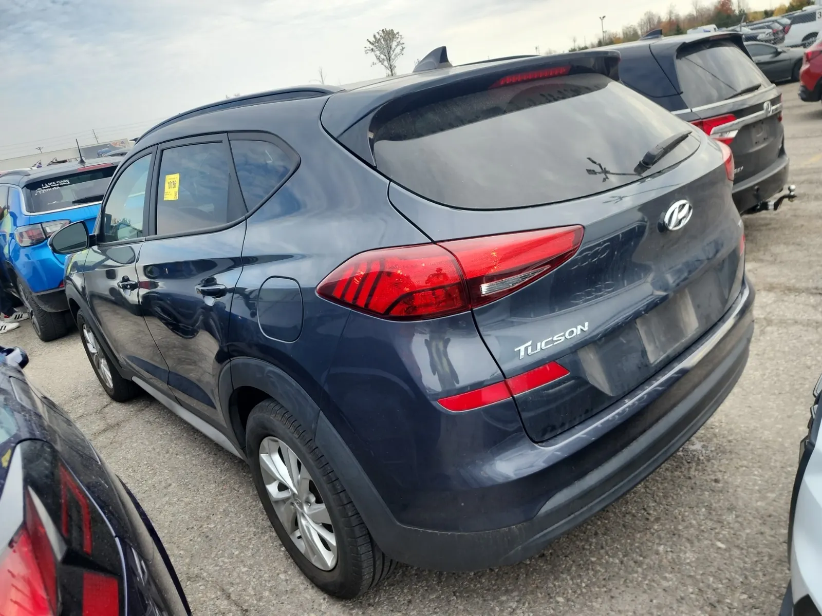 Driver Rear 3/4 Photo
