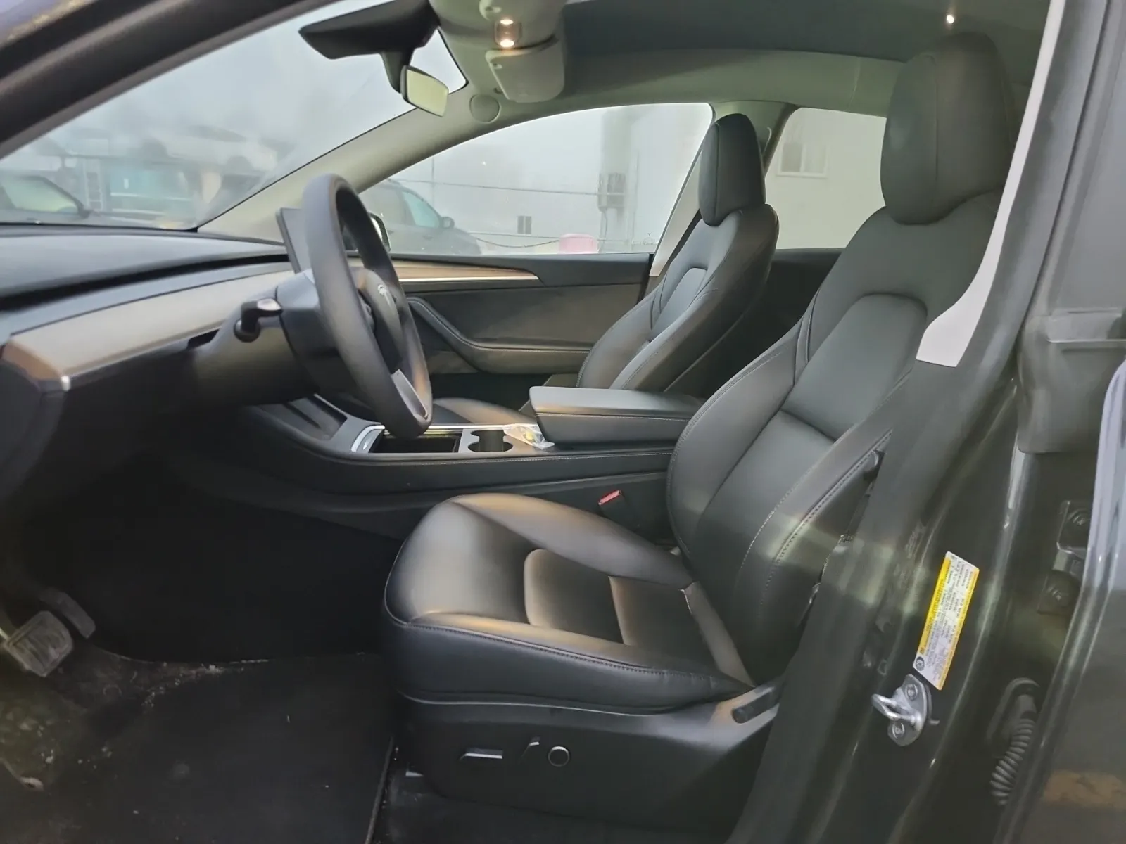 Front Interior Photo