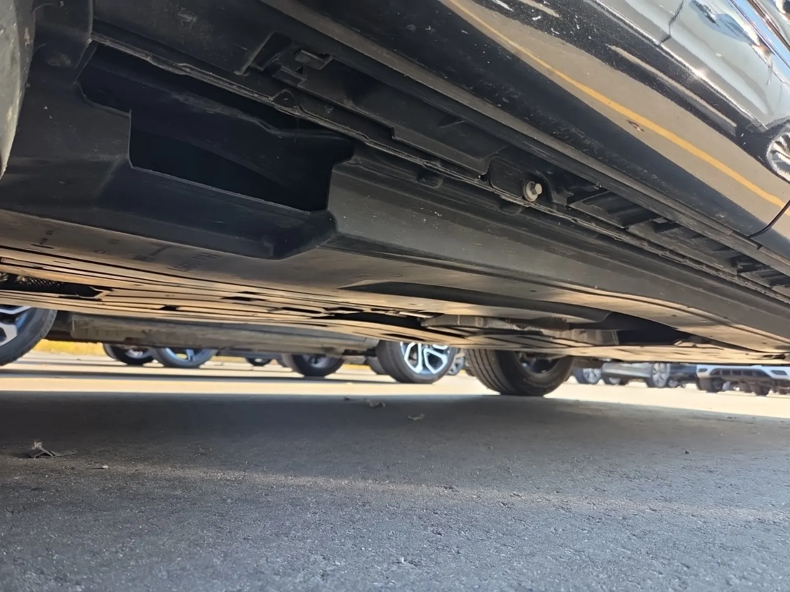 Undercarriage - Passenger Photo