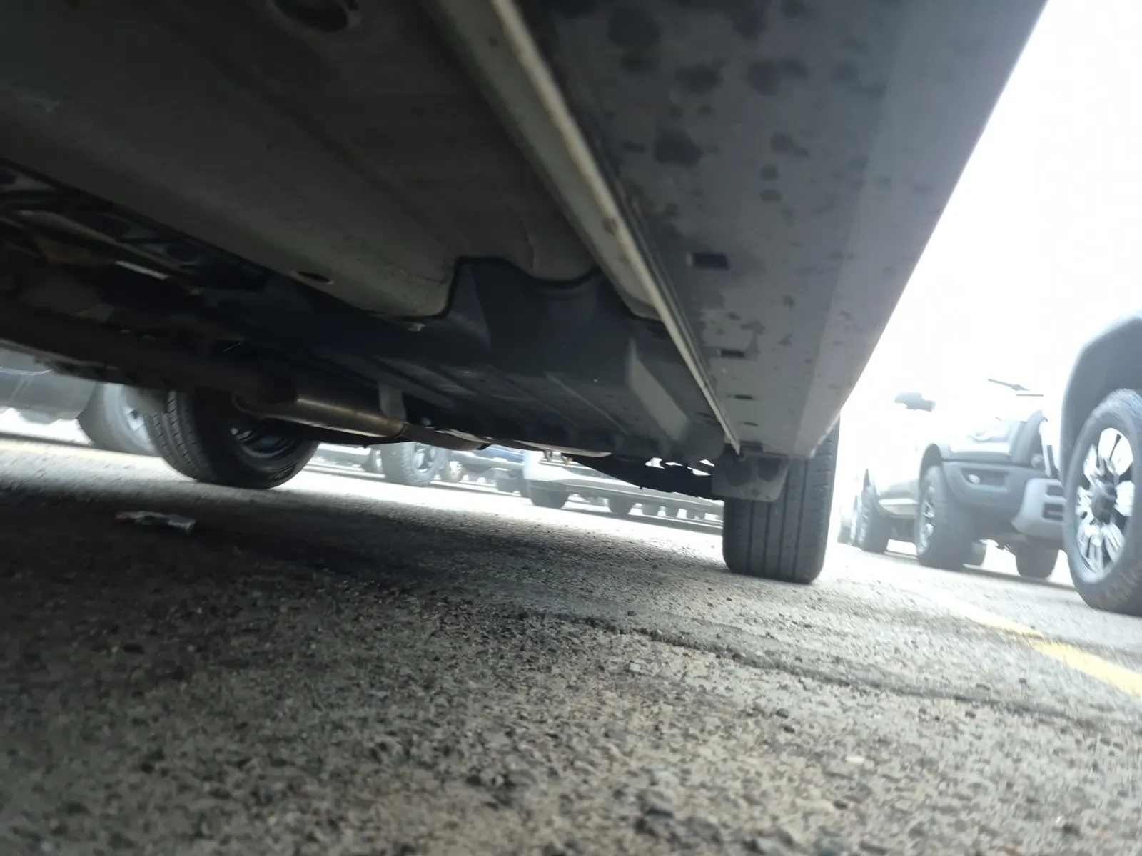 Undercarriage - Driver Photo
