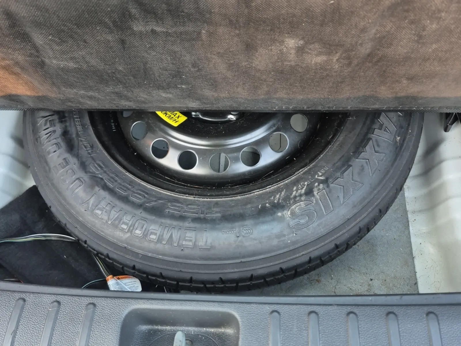 Spare Tire & Wheel Photo