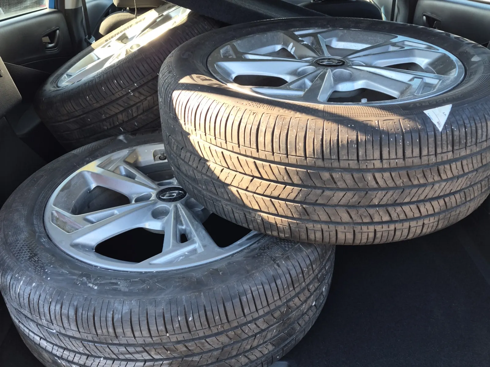 Spare Tire & Wheel Photo