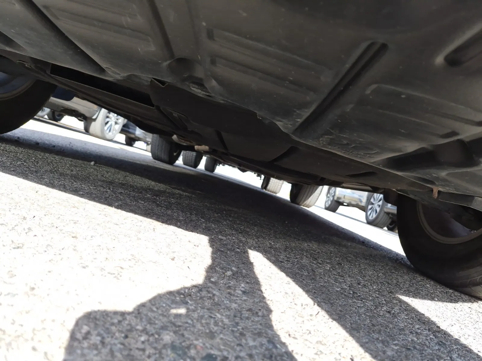Undercarriage - Front Photo
