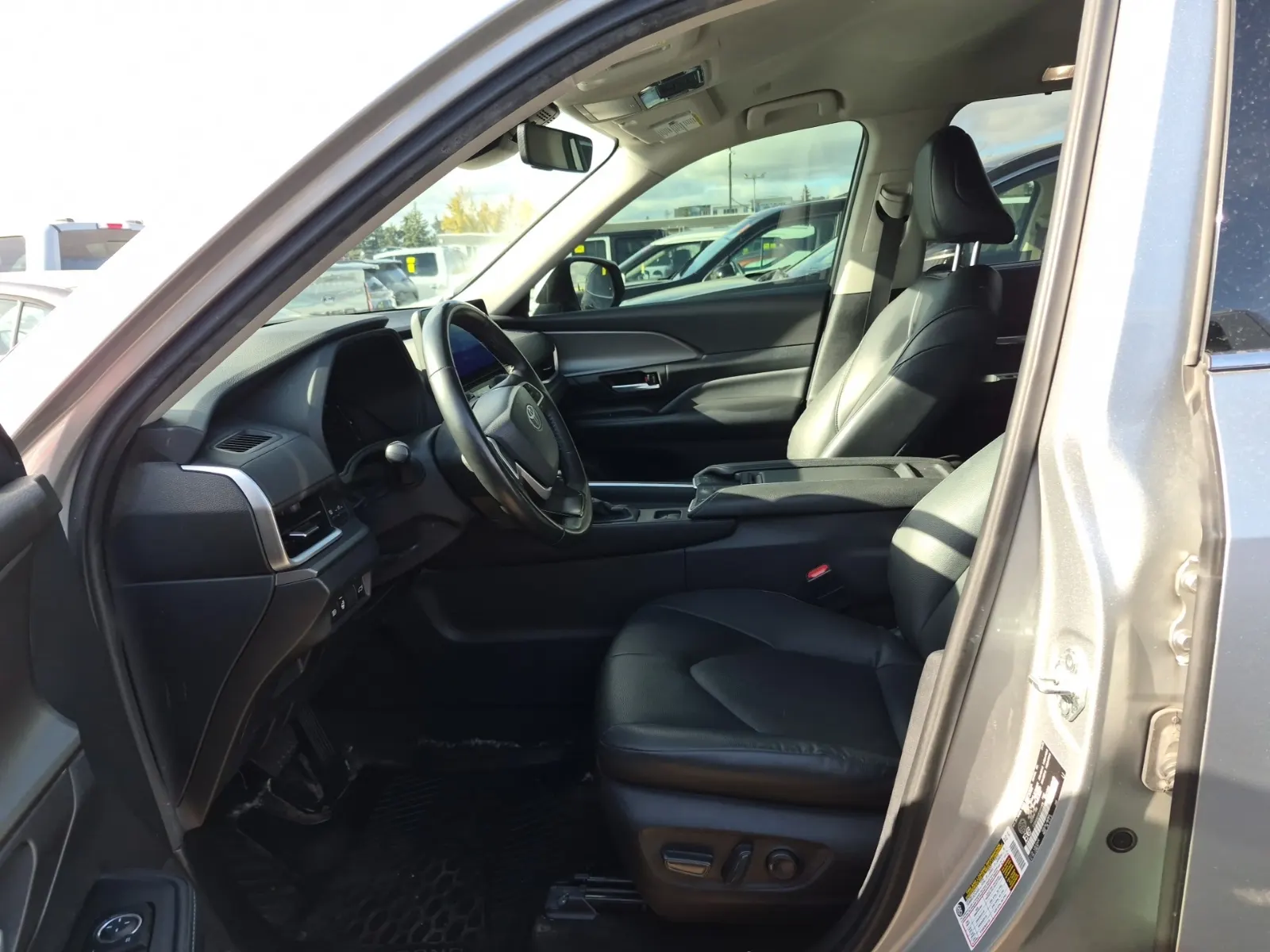 Front Interior Photo