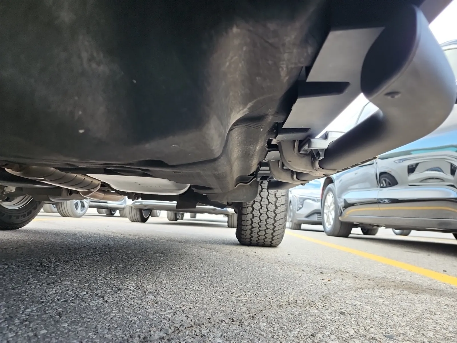 Undercarriage - Driver Photo
