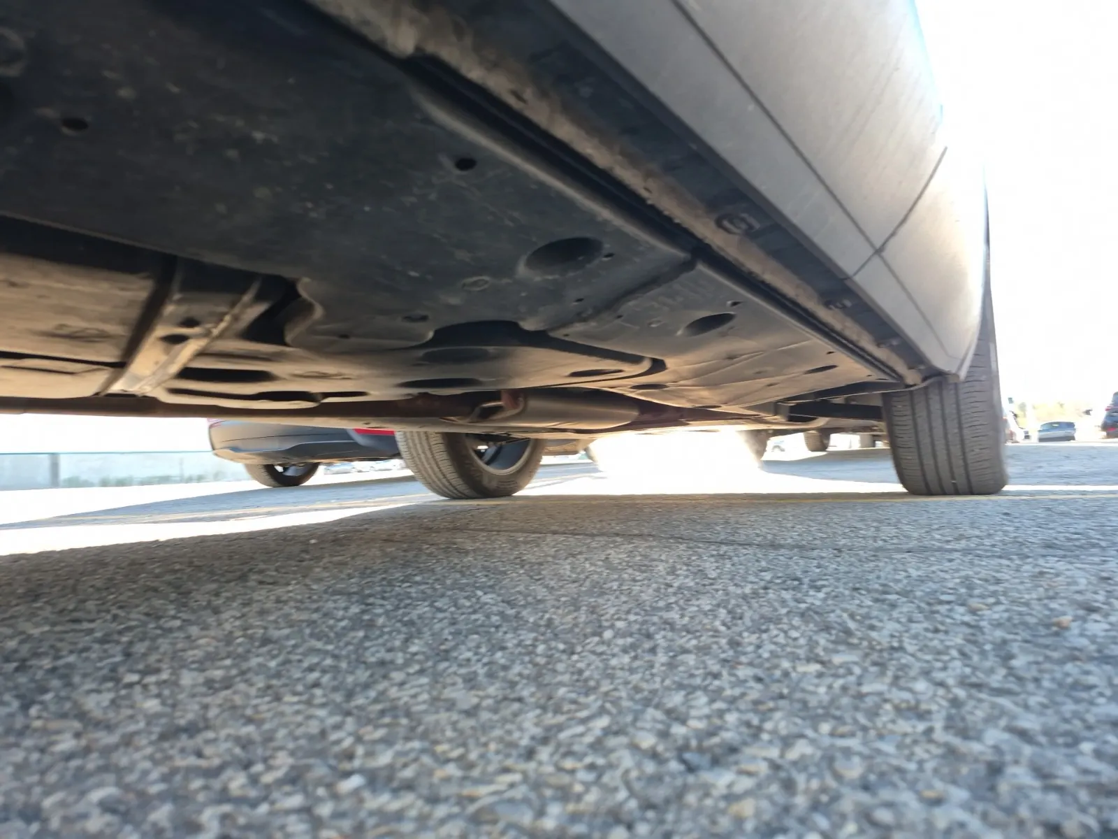 Undercarriage - Passenger Photo