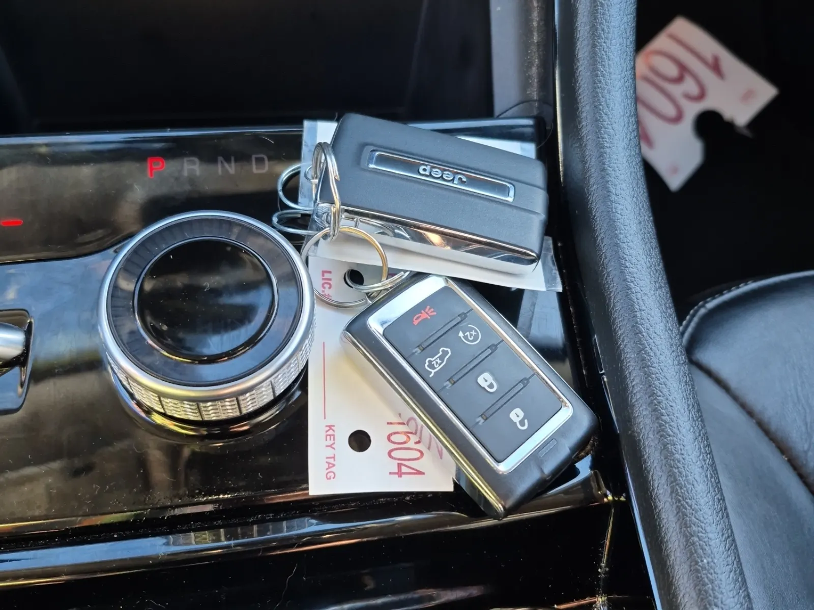 Keys/Fobs/Manual Photo