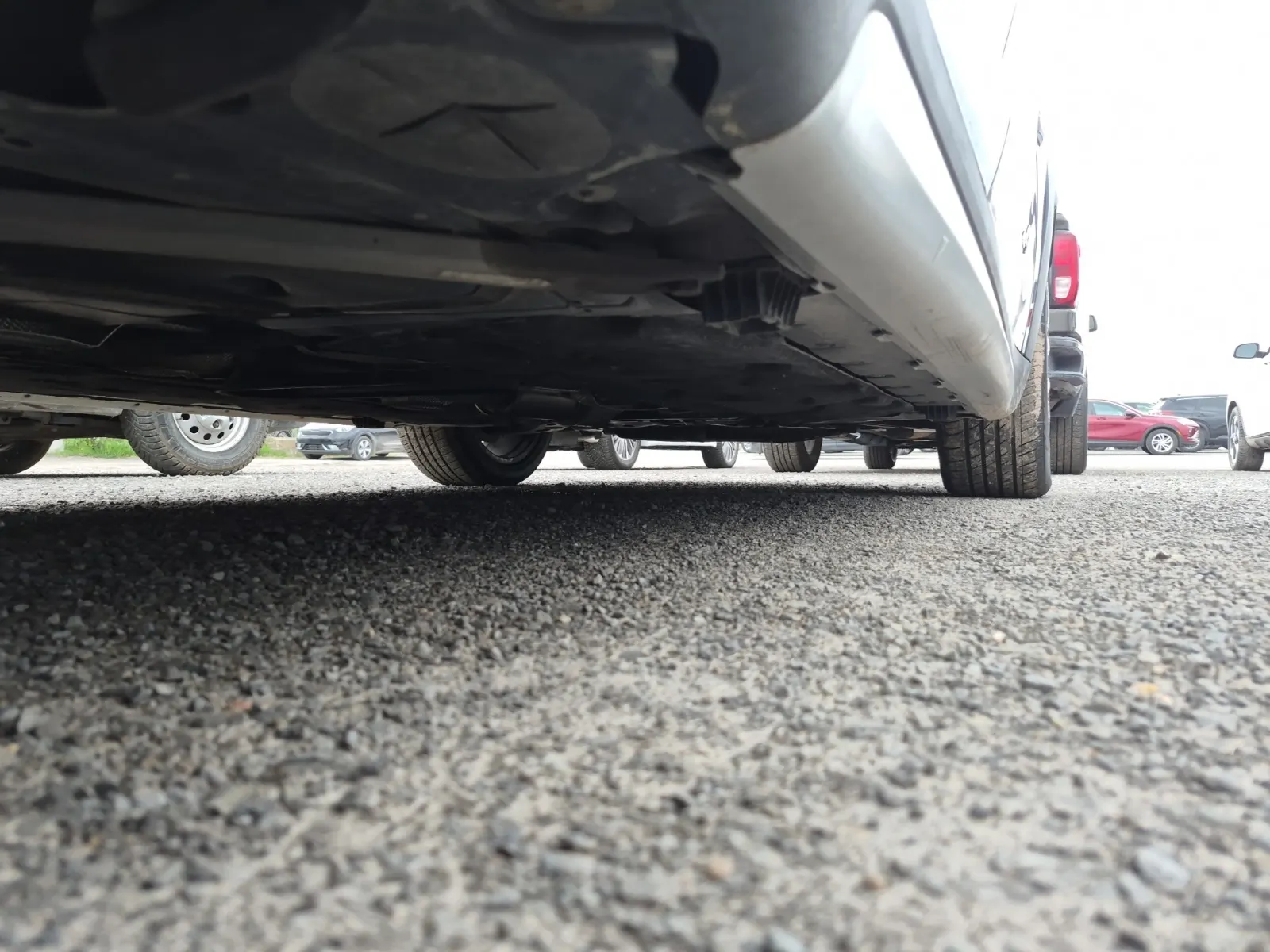 Undercarriage - Passenger Photo