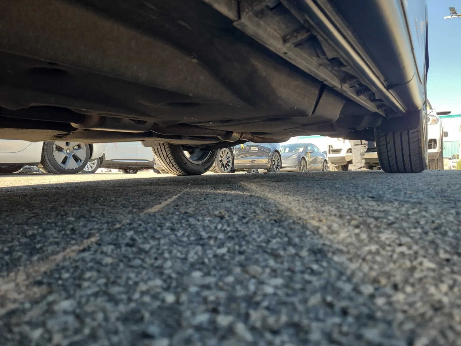 Undercarriage - Driver Photo