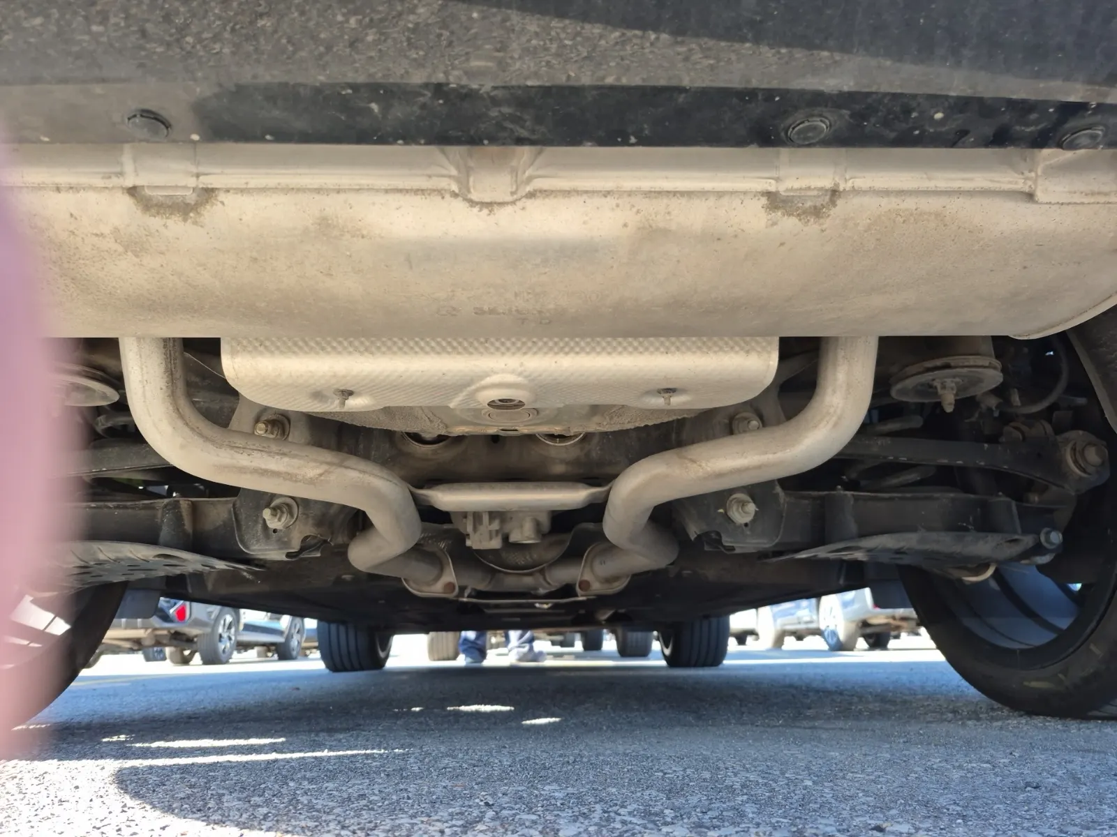 Undercarriage - Rear Photo