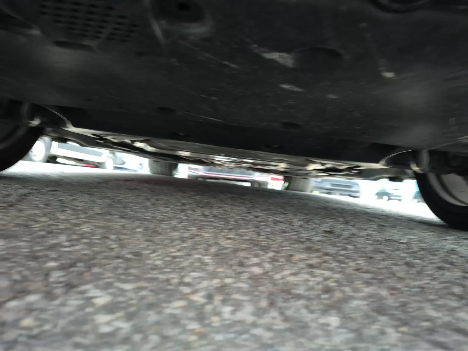Undercarriage - Front Photo