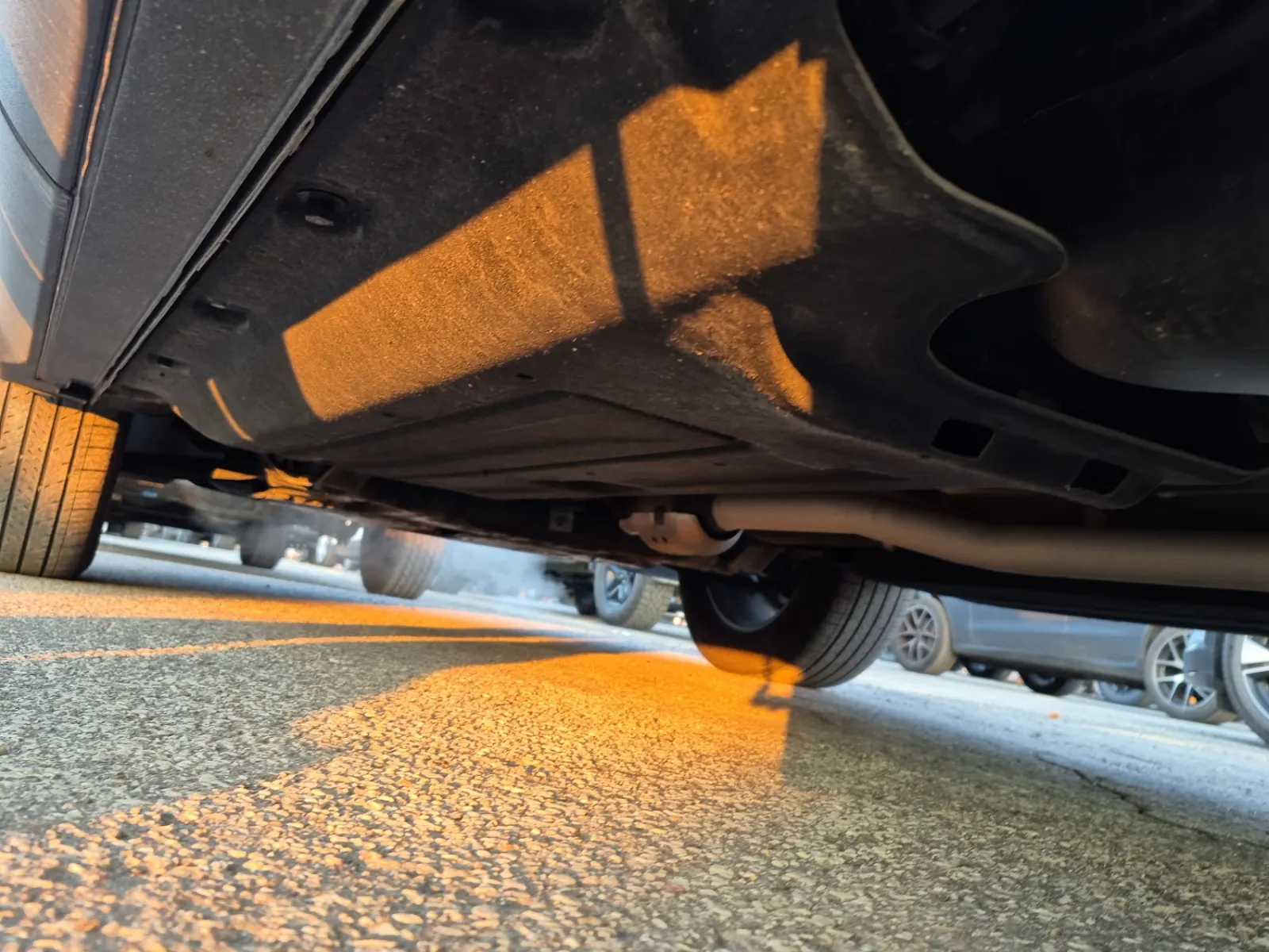 Undercarriage - Driver Photo