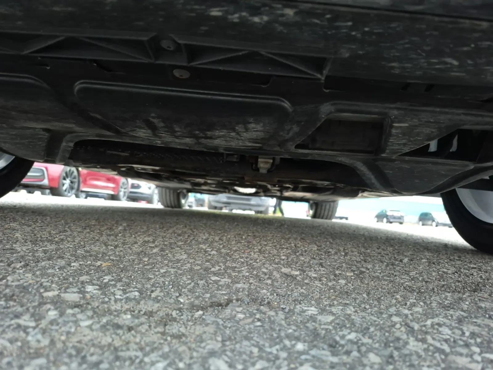 Undercarriage - Front Photo
