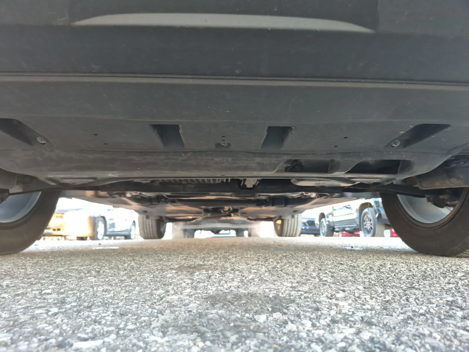 Undercarriage - Front Photo