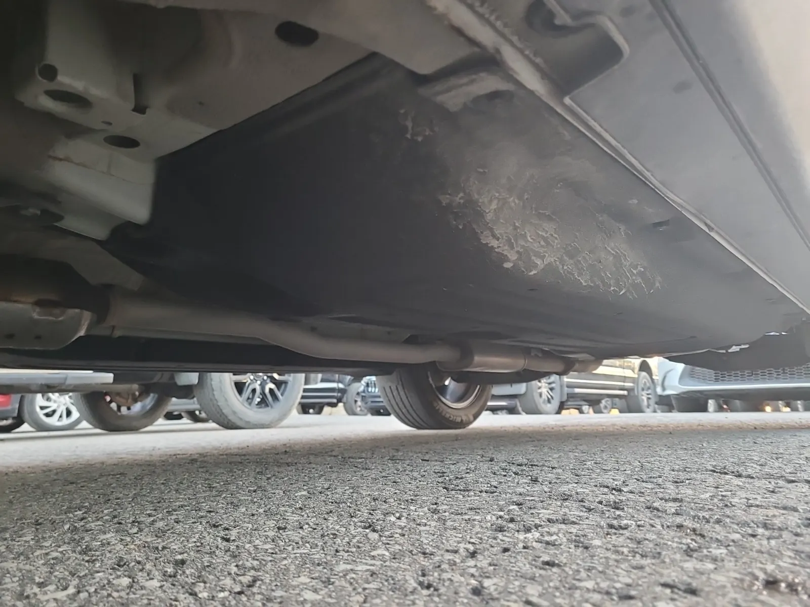 Undercarriage - Driver Photo