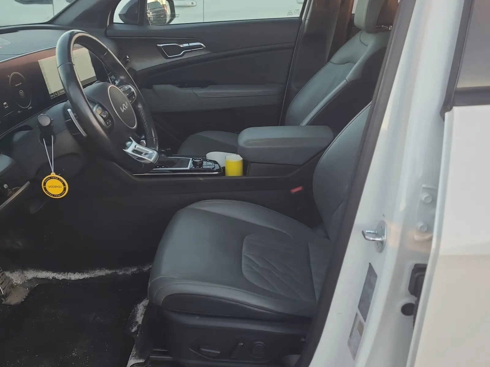 Front Interior Photo