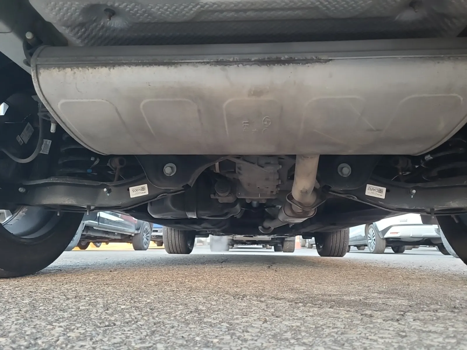 Undercarriage - Rear Photo