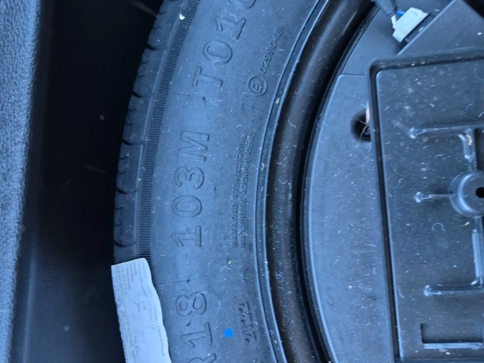 Spare Tire & Wheel Photo