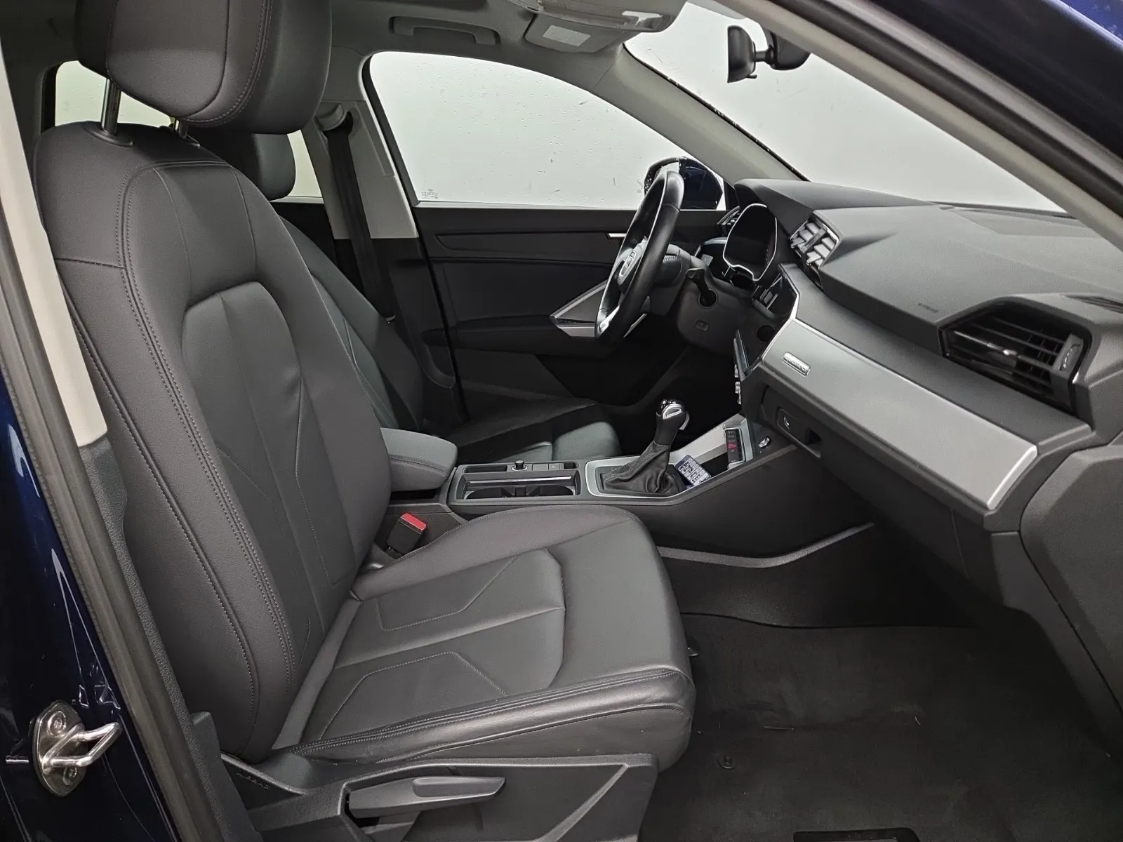 Right Side Interior Photo