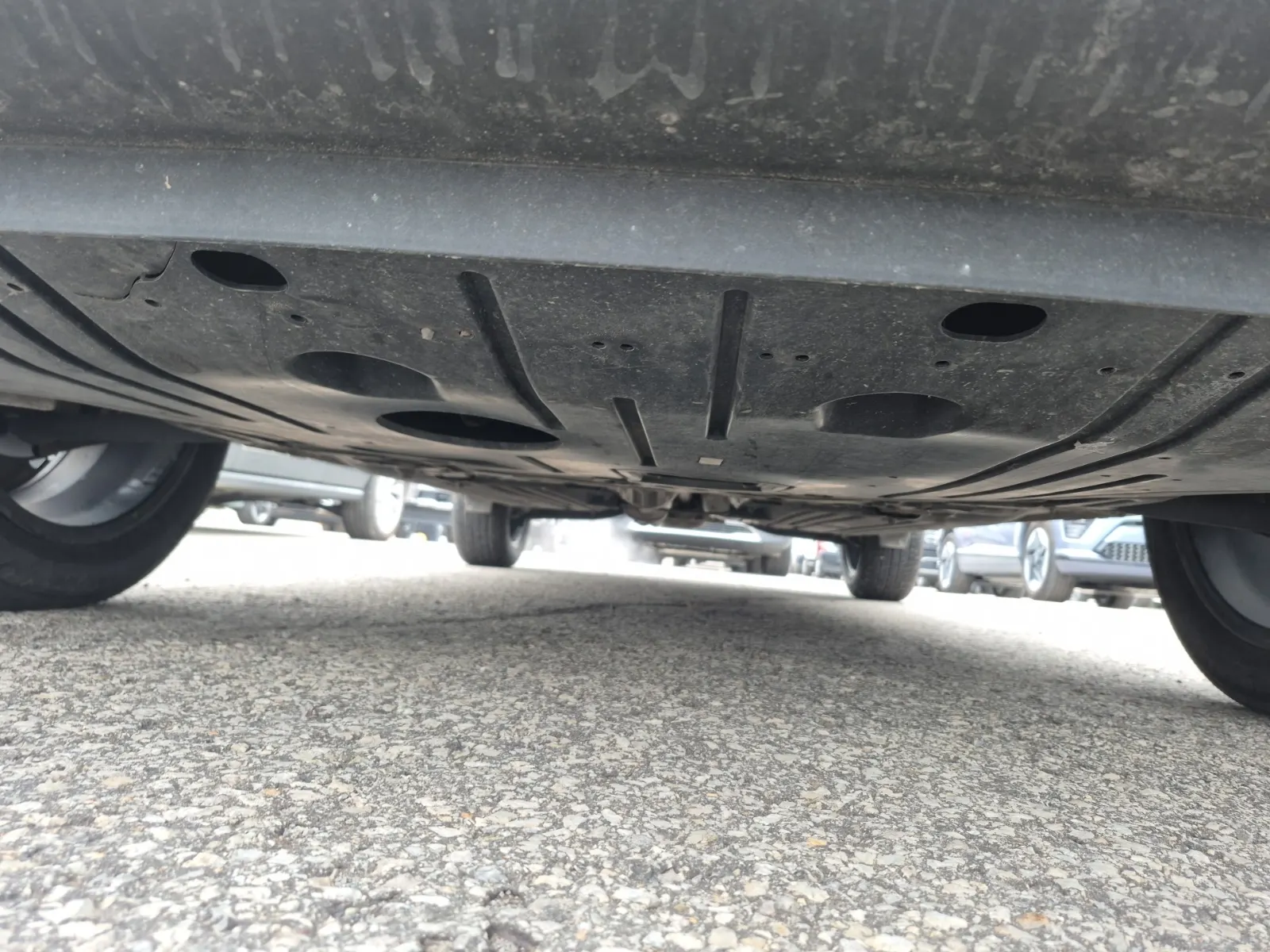 Undercarriage - Front Photo