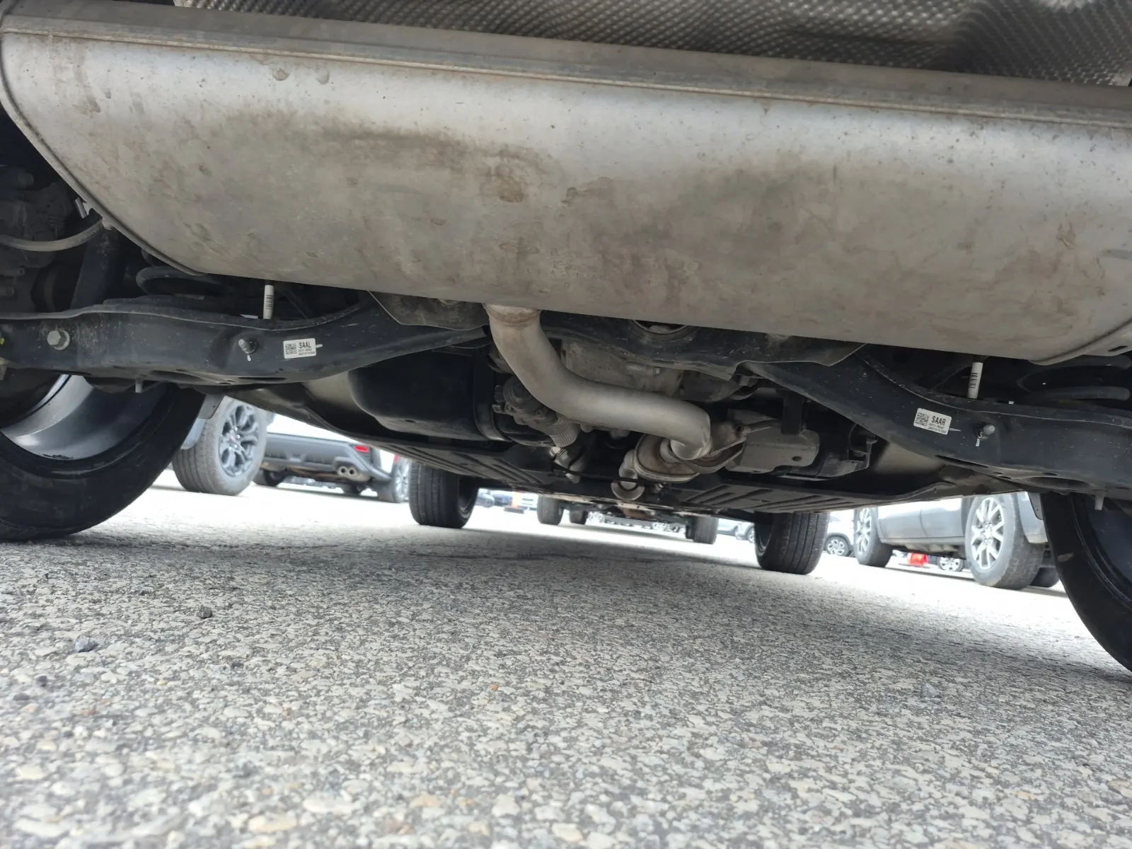 Undercarriage - Rear Photo