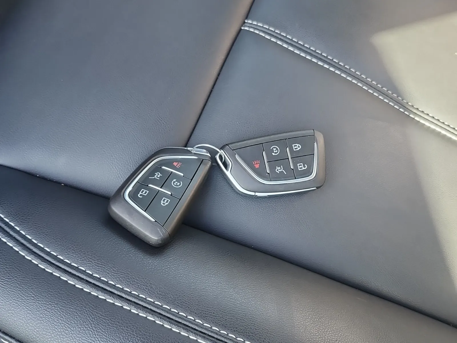 Keys/Fobs/Manual Photo