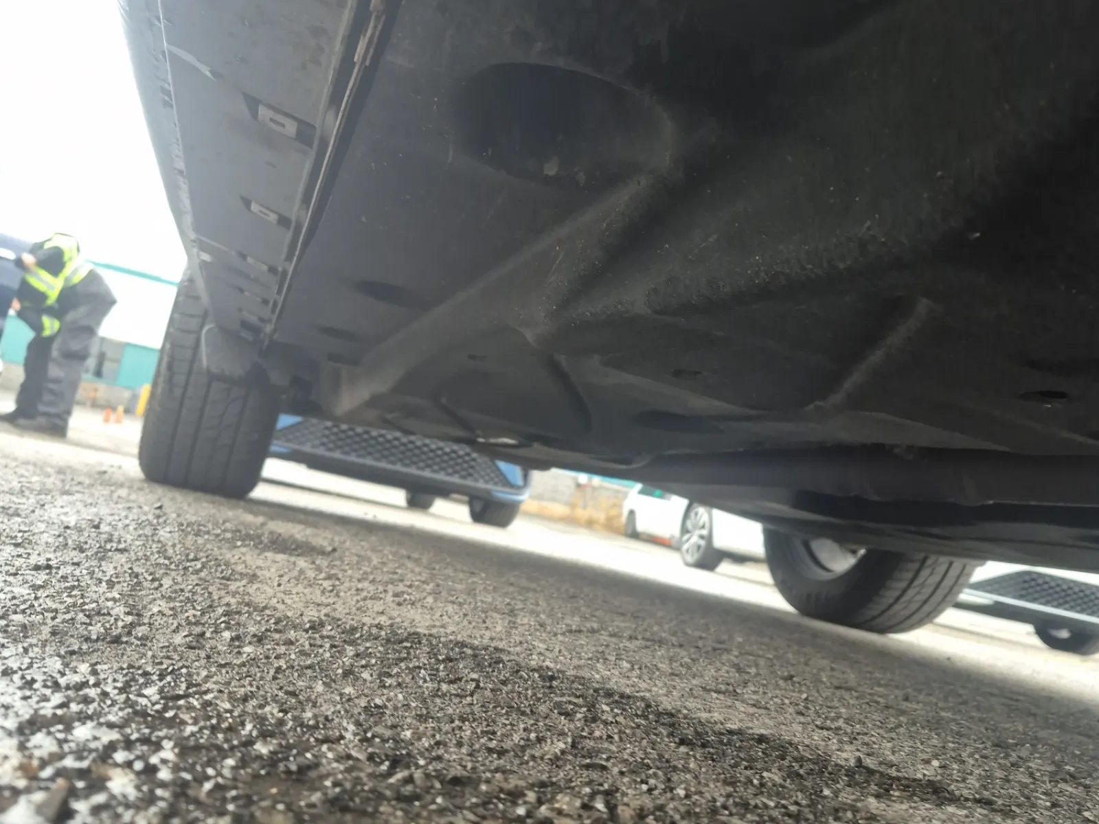 Undercarriage - Passenger Photo