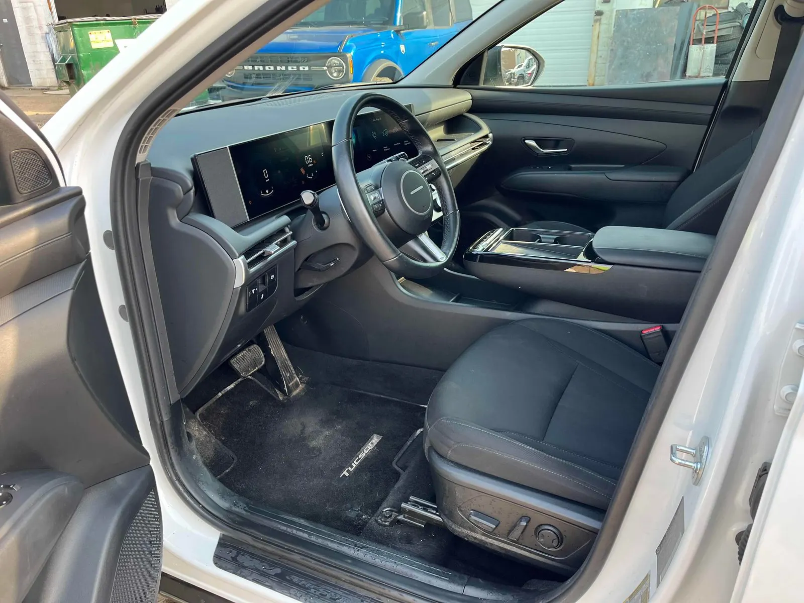 Interior driver side