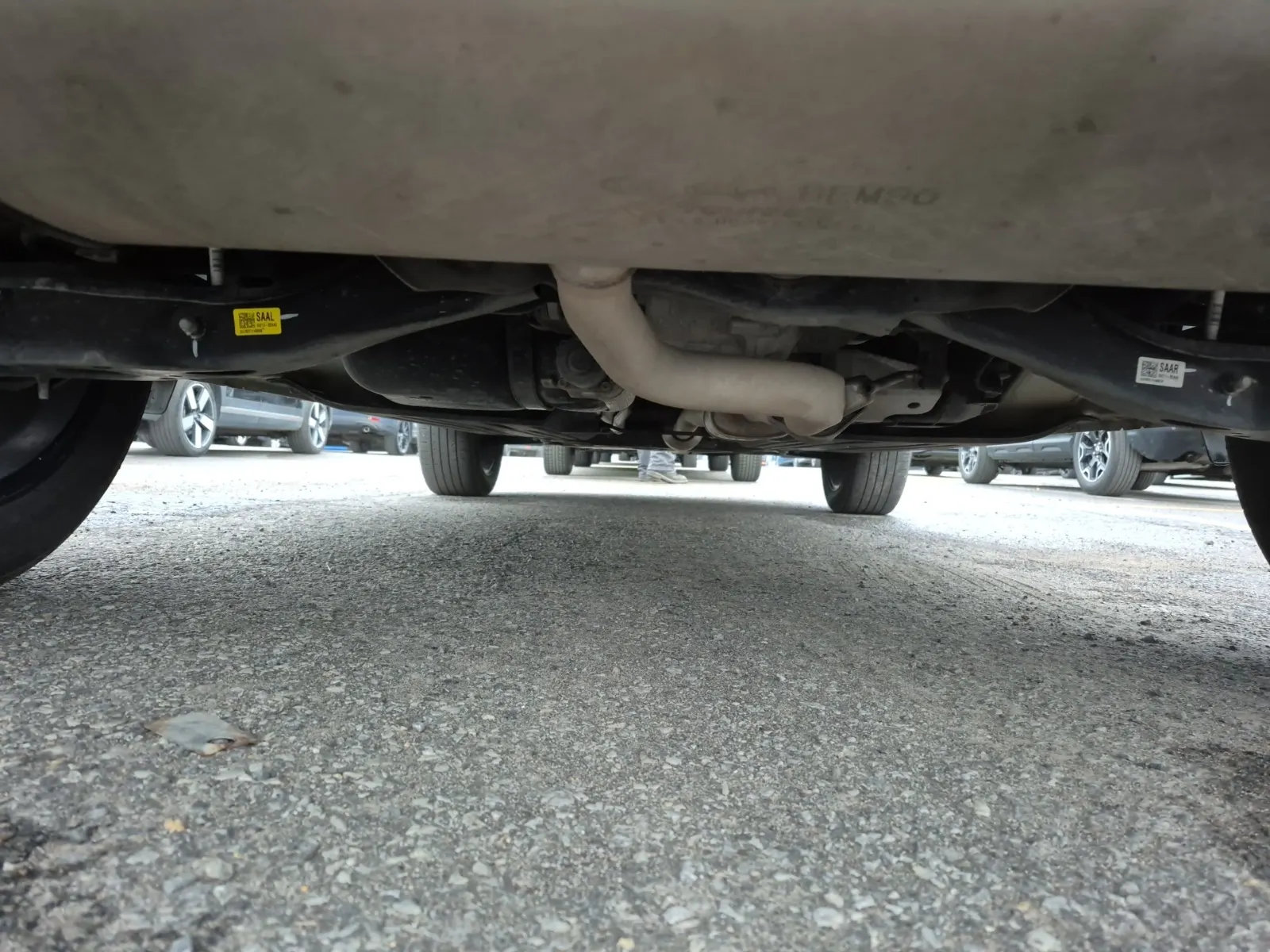 Undercarriage - Rear Photo