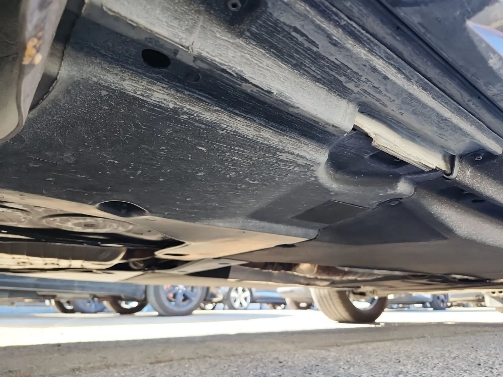 Undercarriage - Passenger Photo