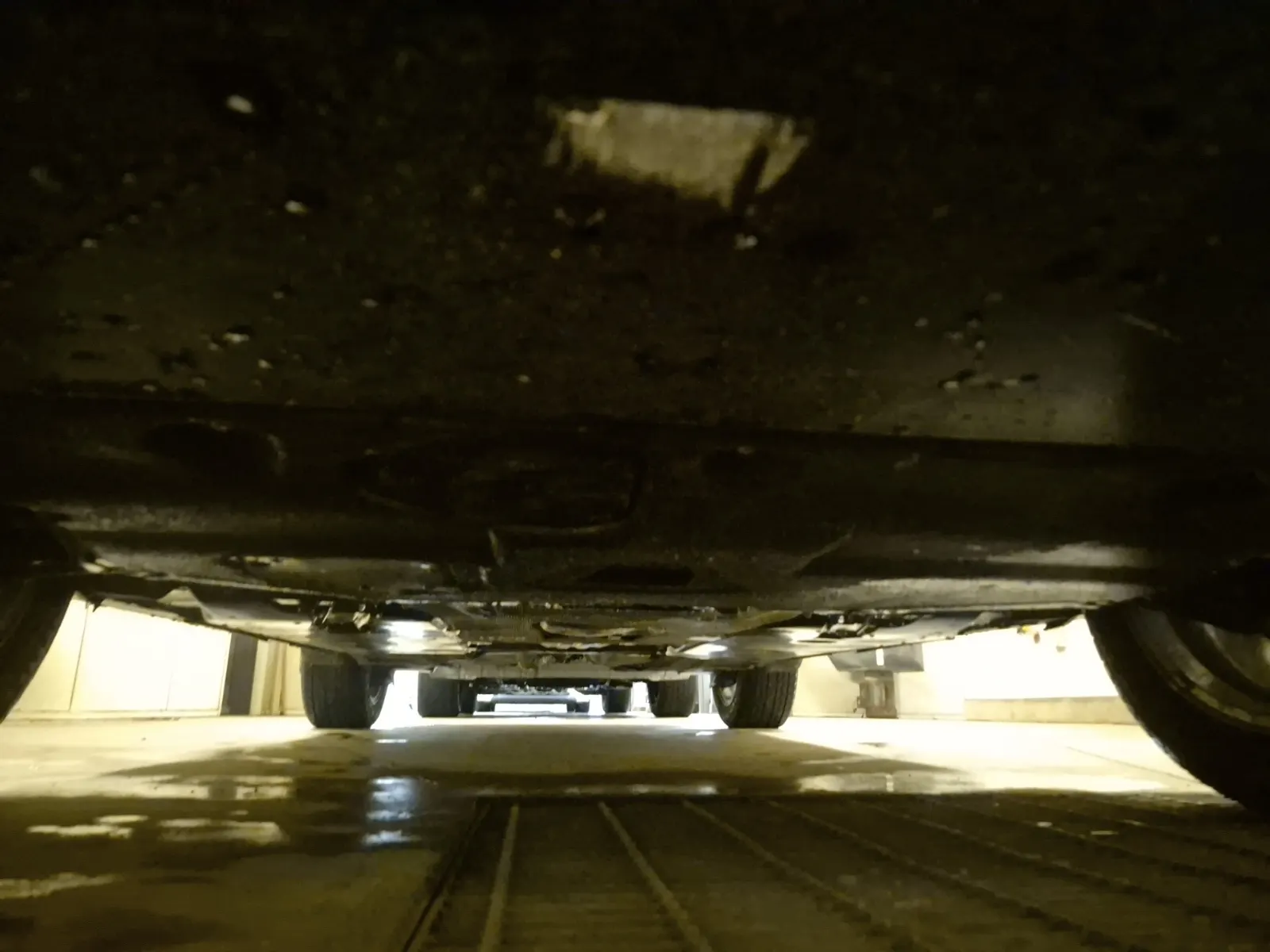 Undercarriage - Front Photo