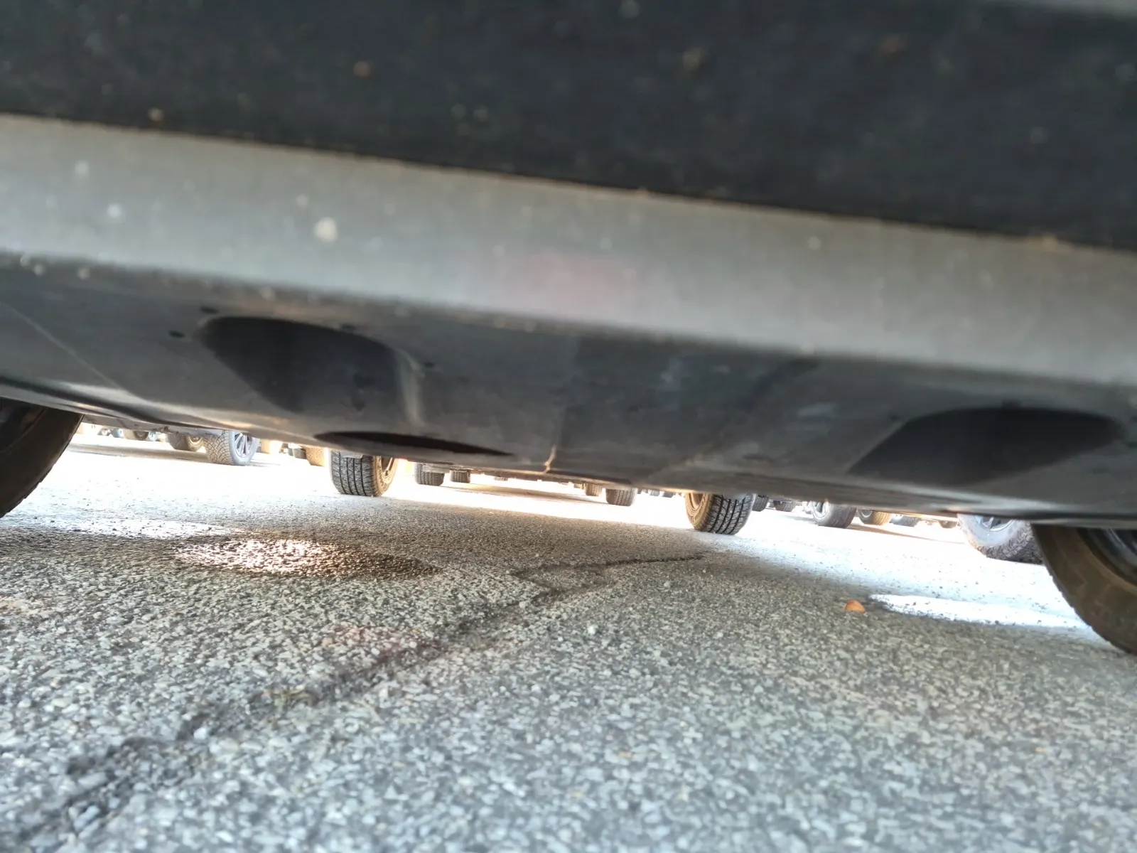 Undercarriage - Front Photo