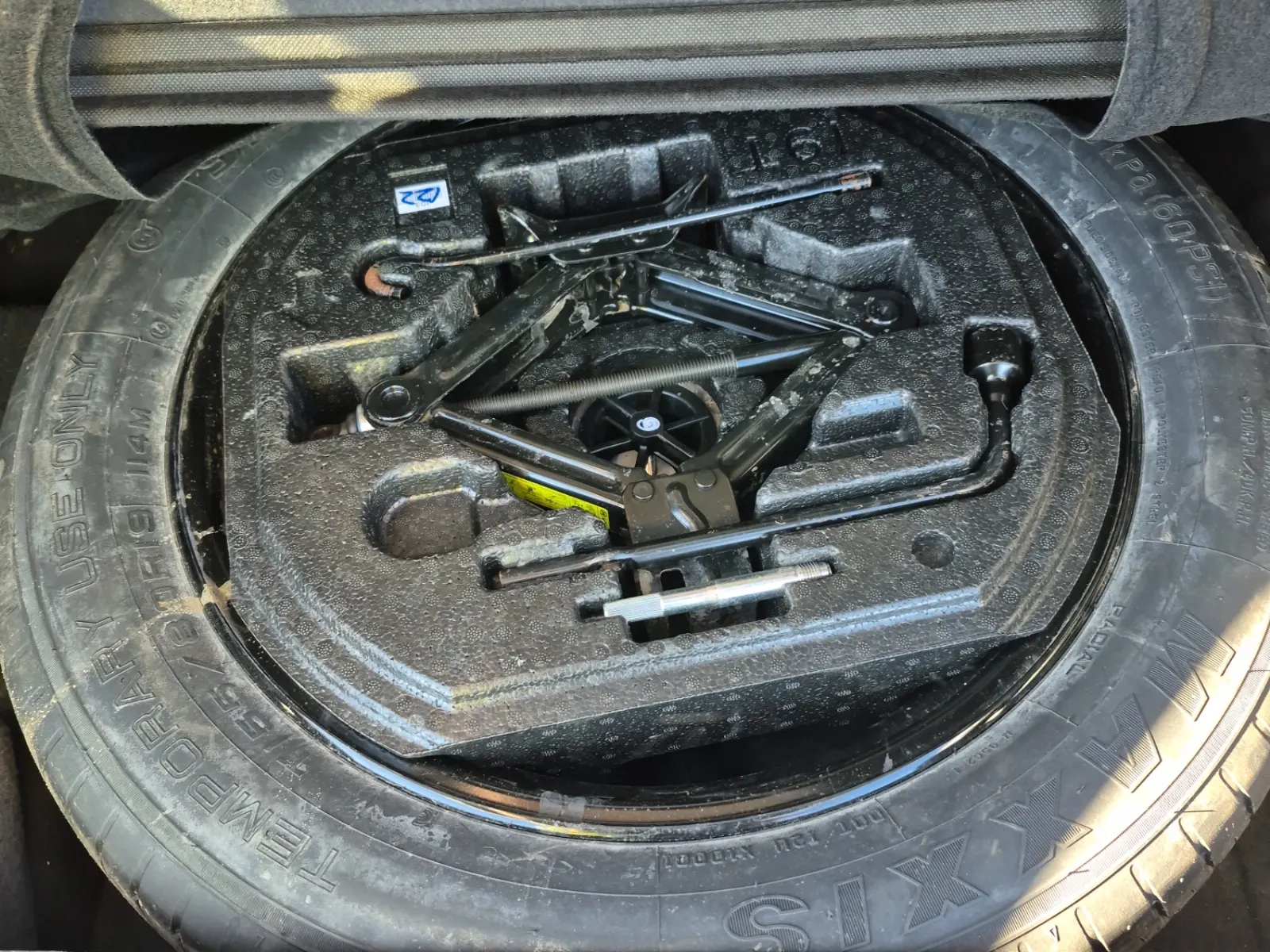 Spare Tire & Wheel Photo