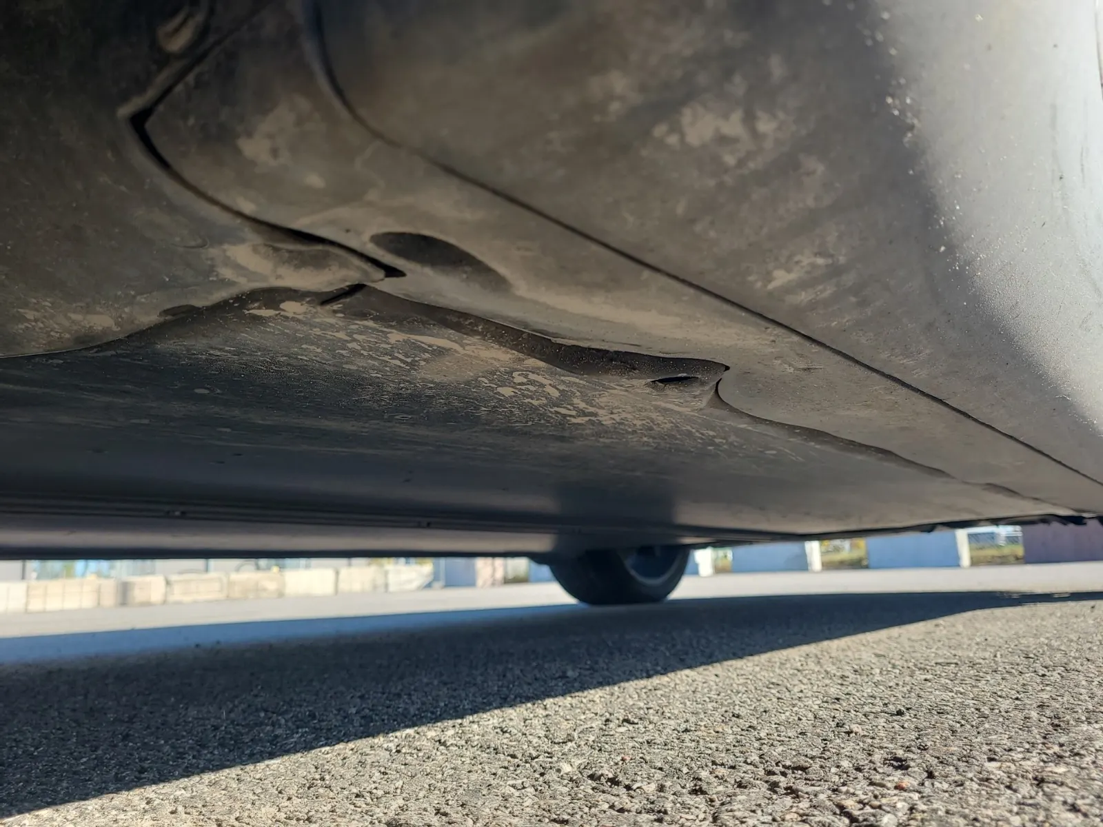 Undercarriage - Driver Photo