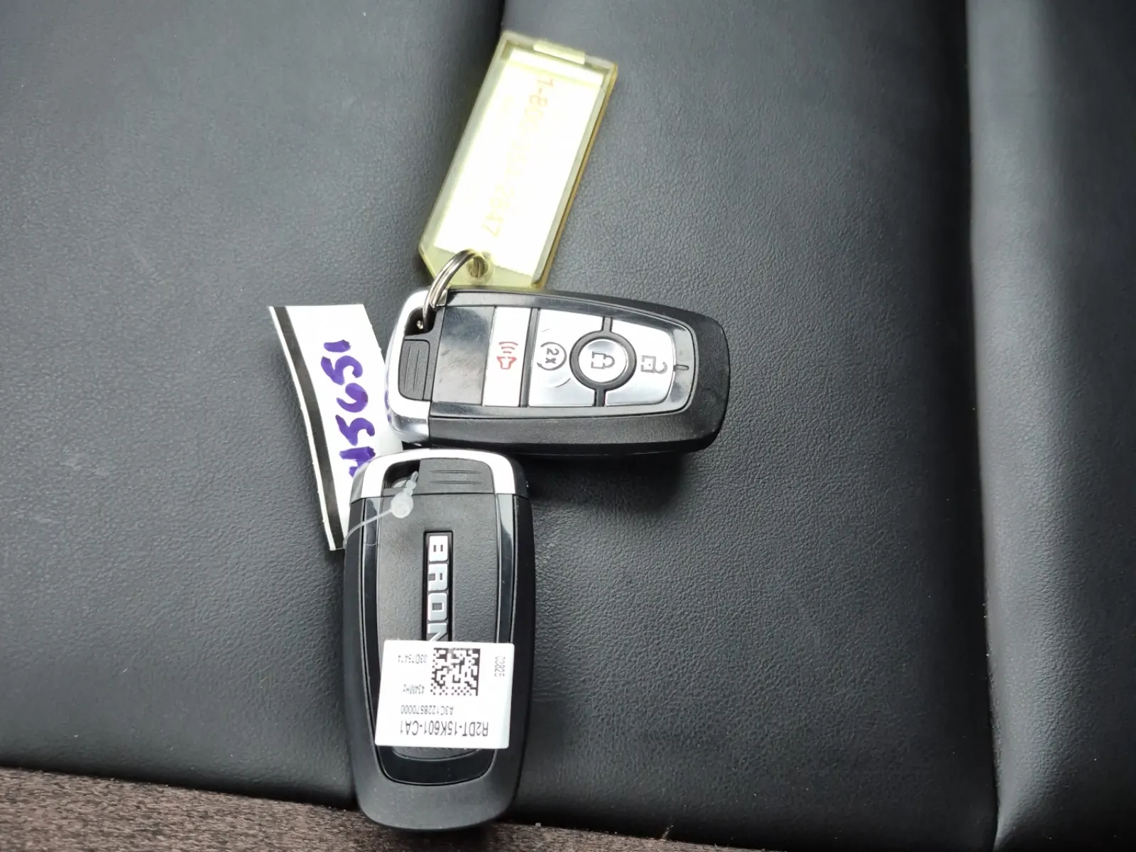 Keys/Fobs/Manual Photo