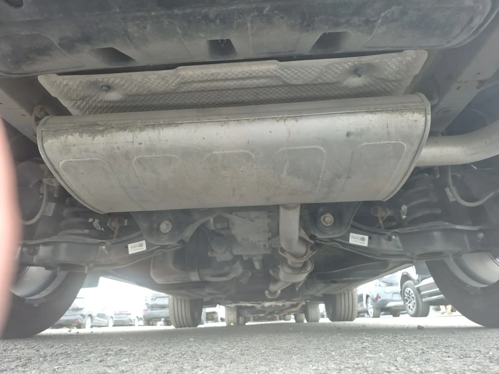 Undercarriage - Rear Photo