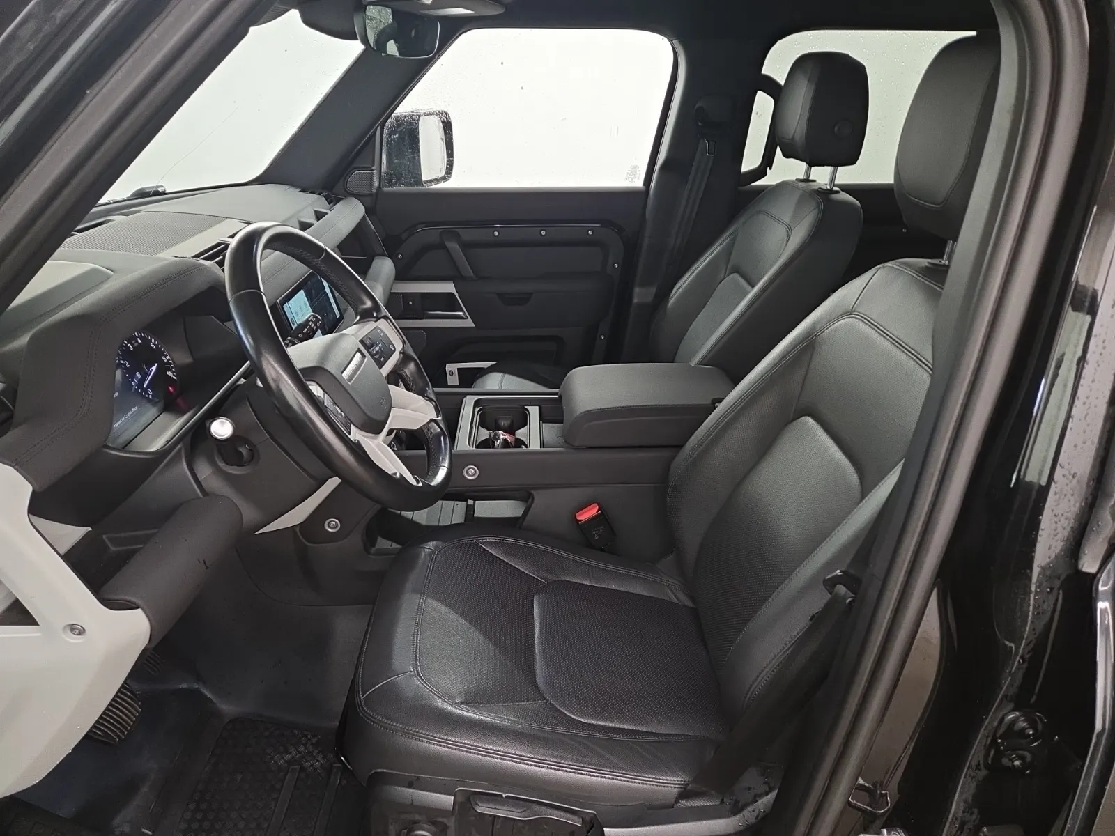 Front Interior Photo