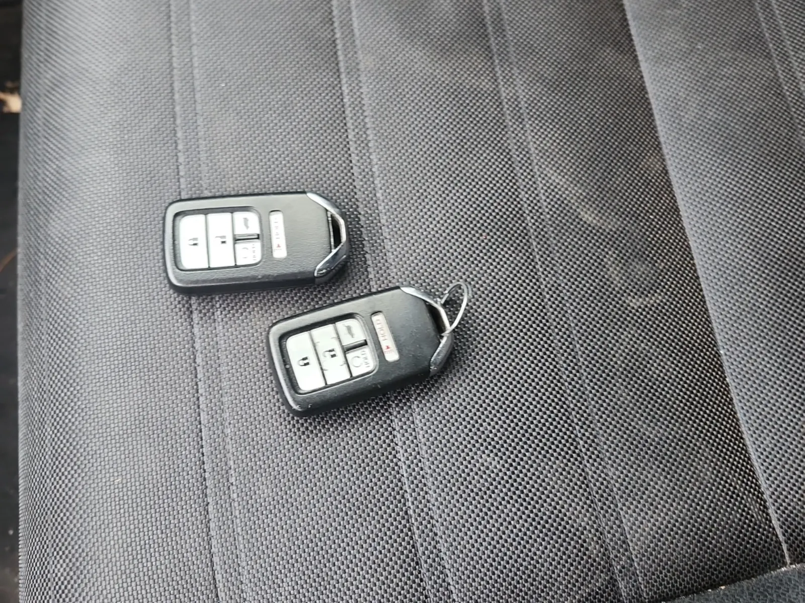Keys/Fobs/Manual Photo